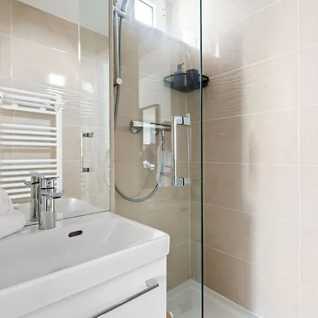 Bnbnova - Cosy 2br - Le Marais & Republique Apartman